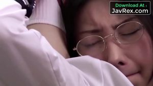 Nữ sinh phải lòng thầy giáo trẻ đẹp trai