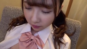 Một thanh niên 18 tuổi hẹn hò sau giờ học với một nữ sinh trung học xinh đẹp cực dâm