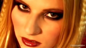 Địt nhau với người mẫu đồ lót gợi cảm lồn to cực phê