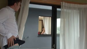 Địt nhau với cô vợ đang nuôi con nhỏ hàng xóm với hai vú căng sữa