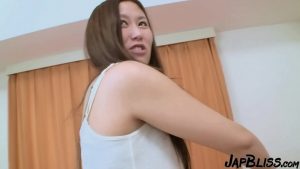 Mẹ kế dấu chồng đi quay video khiêu dâm để kiếm tiền