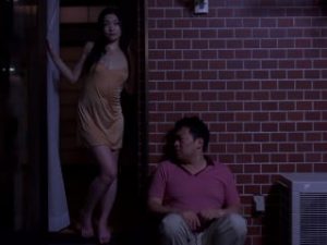 Cô em dâu tốt bụng giúp đỡ anh rể