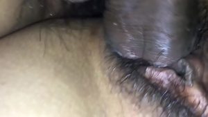 Chịch con vợ dâm lồn thâm