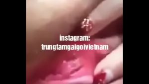 Dâm nữ nứng lồn cần ai địt khỏe thỏa mãn