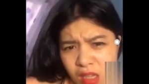 Dâm nữ Việt Nam show bím lắm dịch