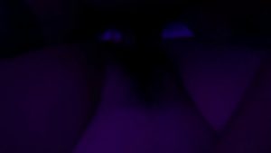 Tắt điện chơi tê bím