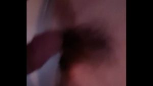 Em dâm nữ cho trai đút chim