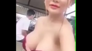 Em đĩ dâm không mặc áo zú