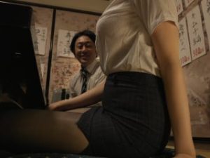 Đụ em nhân viên đã có gia đình