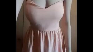 Ngắm nhìn em sinh viên khỏa thân