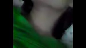 Phang bím khiêu gợi cùng em gái việt