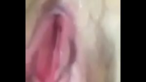 Anh xoa lồn cho em lên đỉnh