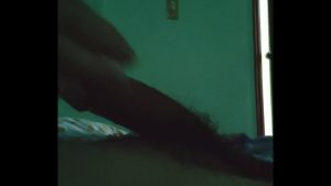 Sờ lần mò chim dâm dục