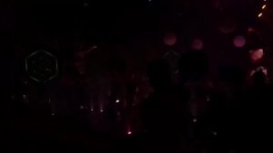 Quán bar thác loạn