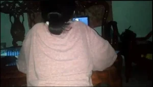 Tranh thủ đung đưa cùng người yêu