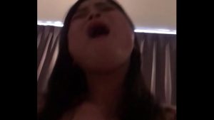 Rên la cực dâm trên giường