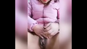 Lồn dâm rộng em móc siêu sướng