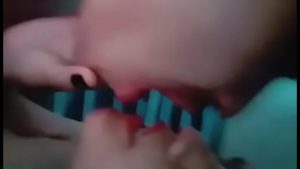 Đá lưỡi chịch nhau cực phê