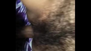 Em gái dâm lên đỉnh với cái lồn lông