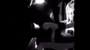 Doggy quay phim đen trắng cực phê