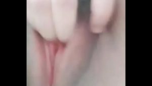 Lồn múp móc quá nì