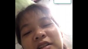 Gái già dâm lên mạng show hàng