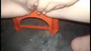 Gái dâm ngồi ghế thẩm du