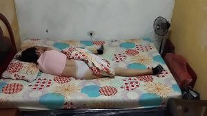 Chơi lồn cô em gái khi cha mẹ đi vắng