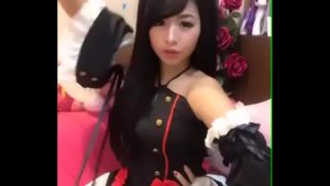 Cosplay anime cùng gái xinh