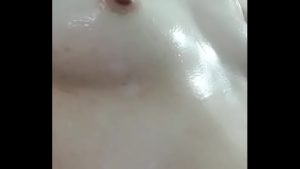 Banh lồn hồng trước cam