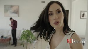 Chơi bà mẹ kế hàng múp