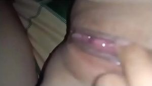 Nghịch bím tun tóe nước