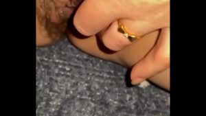 Thẩm du con bướm xinh