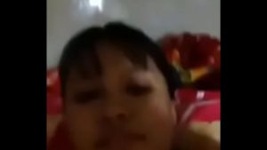 Cô hàng xóm khiêu dâm