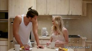 Chồng dâm chịch gái cực đã