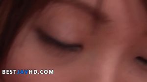 Gái xinh động tình với trai