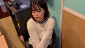 Chơi bím teen dâm xinh gái