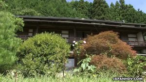 Về quê nghỉ hè gạ chịch em họ