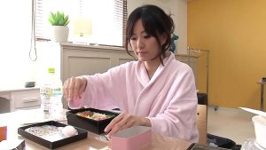 Em nôi trợ dâm đãng thích chơi tập thể