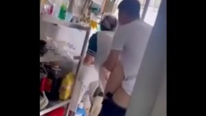 Quay trộm thằng bạn đang doggy với người yêu