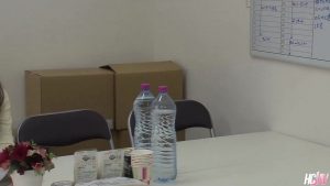 Cô giáo mới về dạy bị các thầy đụ cho tung bướm