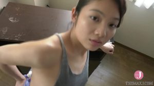 Con em gái nứng lồn khoe mông to tròn quá đã