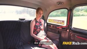 Gạ tình bé mình dây nứng bướm rồi xuống xe bú buồi quá sướng